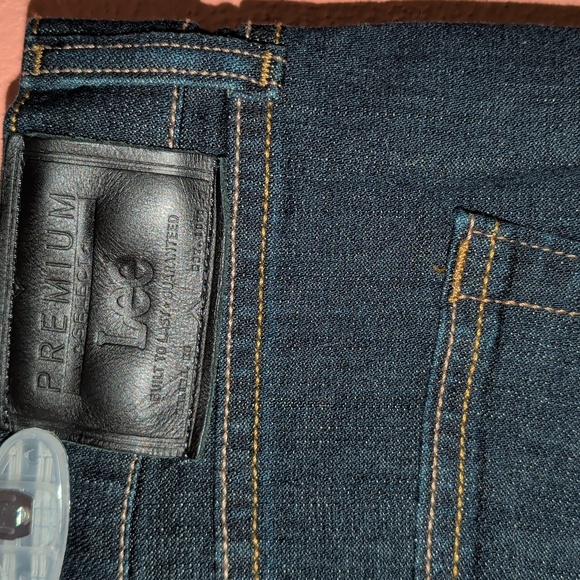 Lee Men's Dark Blue Straight Jeans - Picture 3 of 5